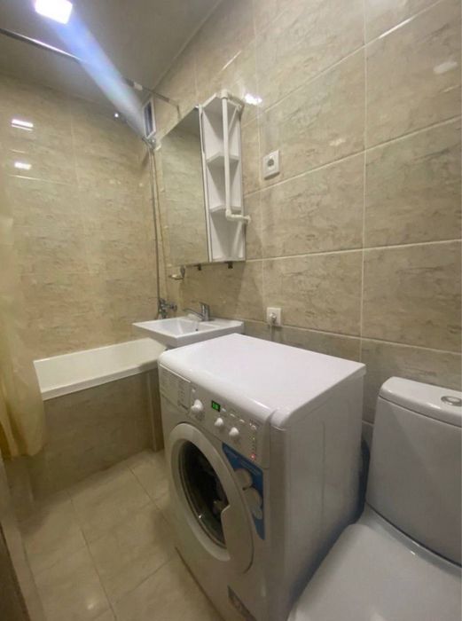 Ул Бабура. Пед институт.   2kom.  Evro.  52m2
