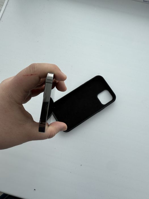 Айфон 12 про 128ГБ все работает