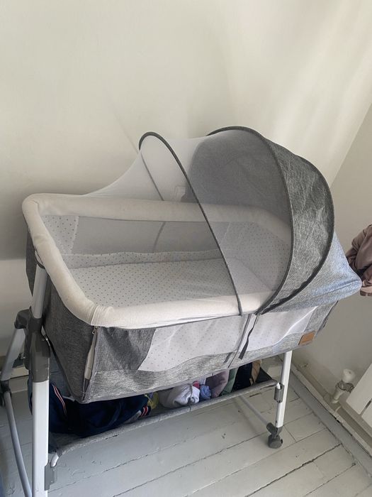 Продам детскую кроватку