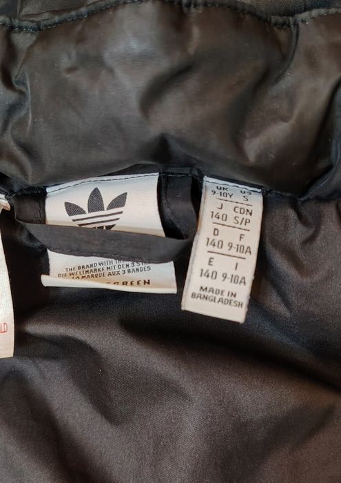 Продам фирменную куртку Adidas