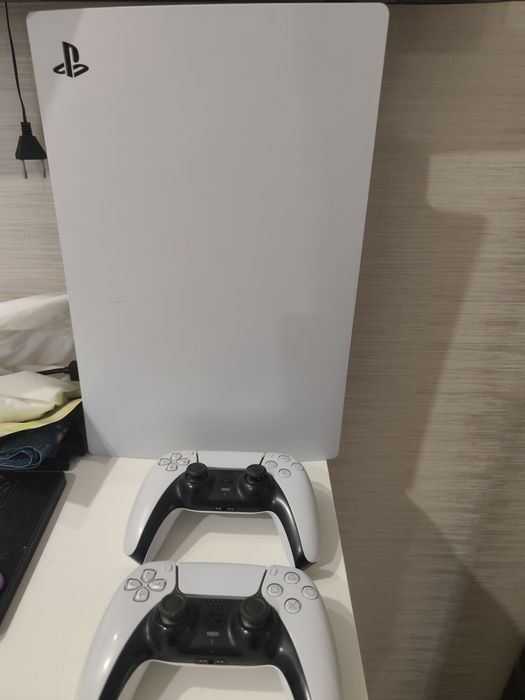 Продам soni PS 5, 1 TB, в отличном состоянии