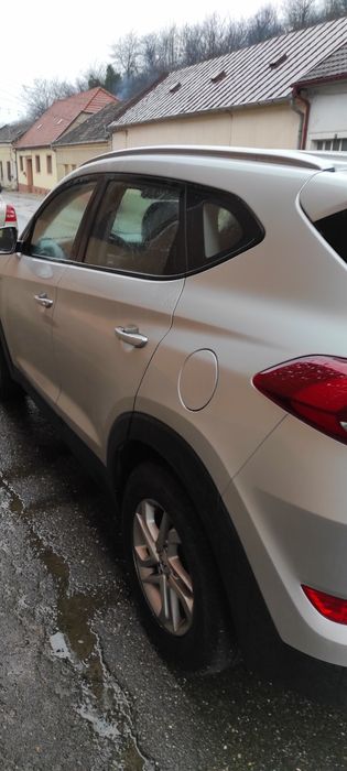 Vând Hyundai Tucson 2WD 6 MT