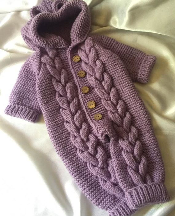 Вязанные вещи малышам
