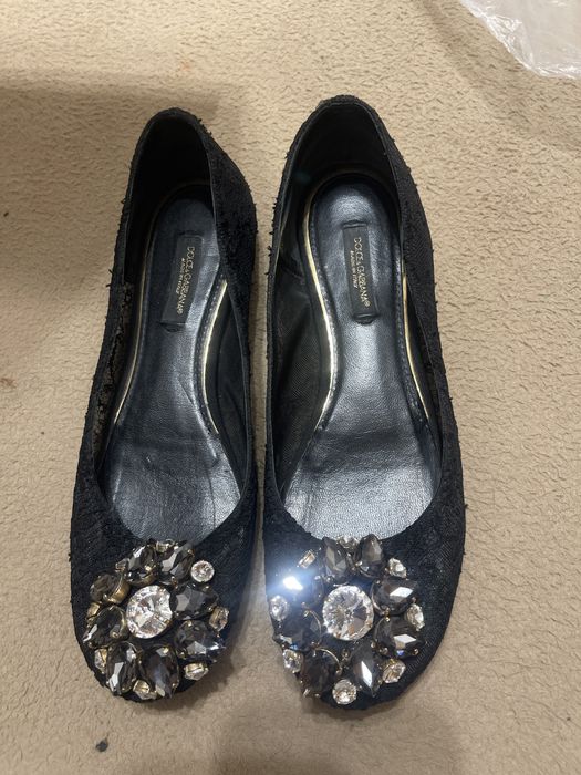 Продаються балетки dolche g gabanna