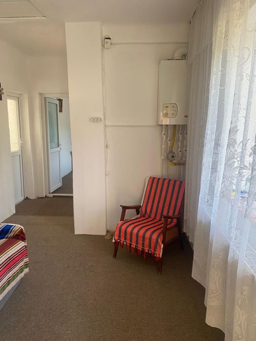 Casa decomandata si spatioasa