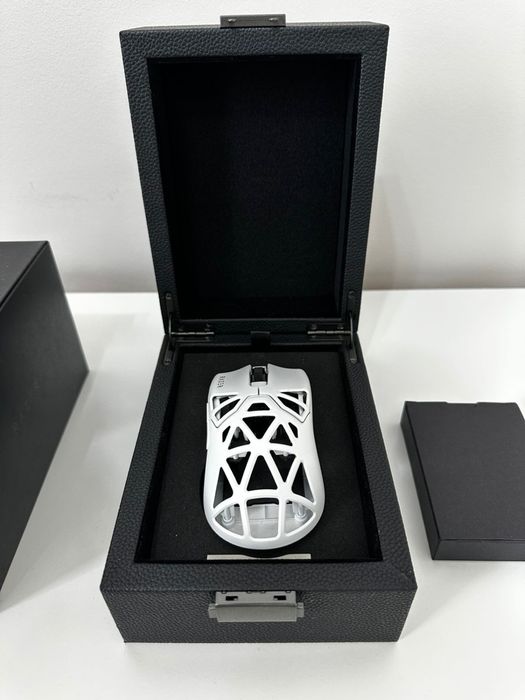 Компьютерная мышь Razer Viper Mini Signature Edition