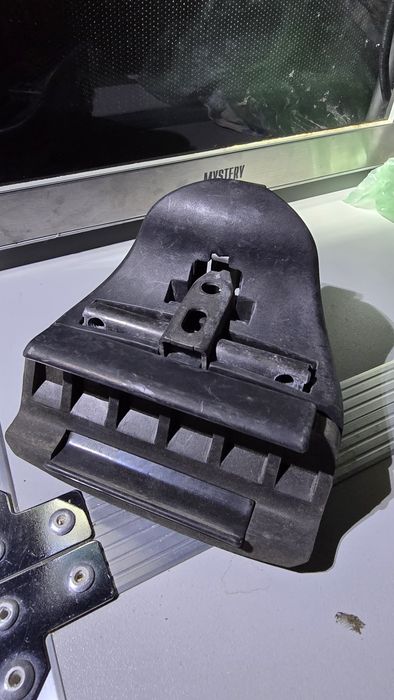 Опоры Thule Rapid для багажника