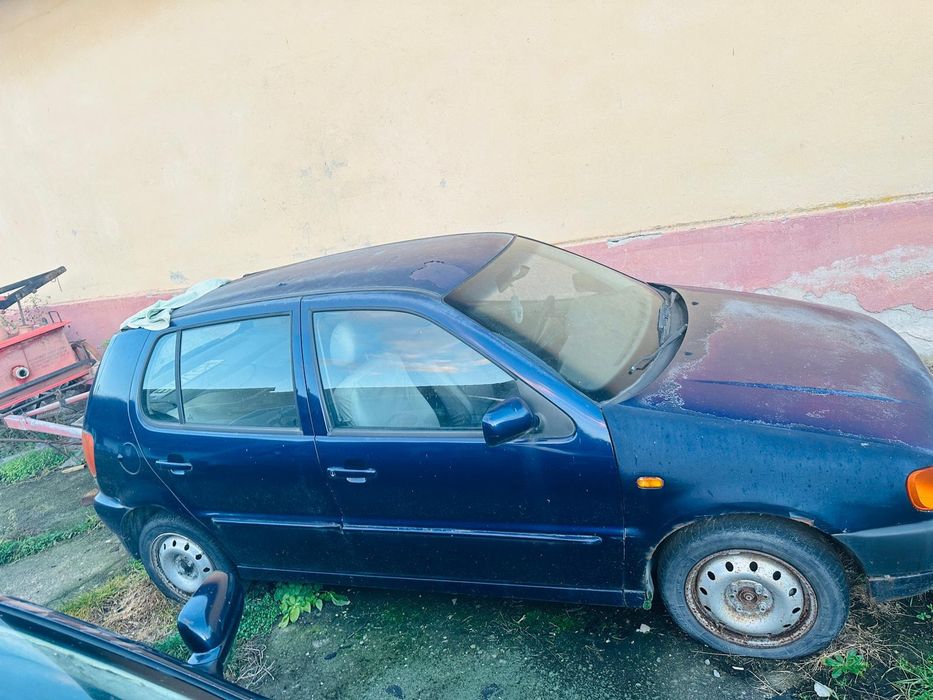 Vând Volkswagen polo