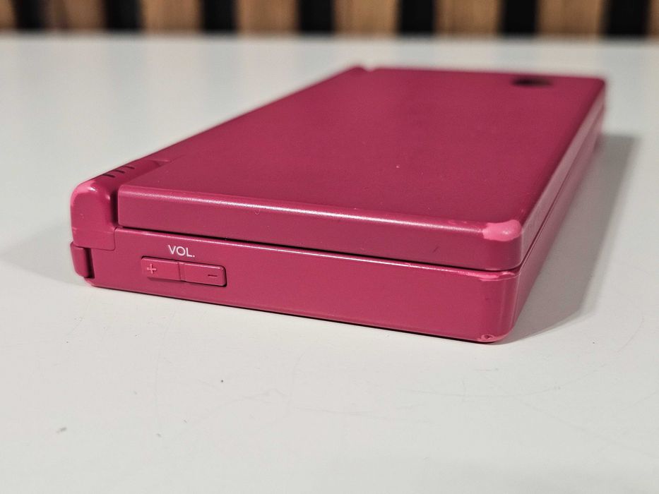 Nintendo DSI Roz