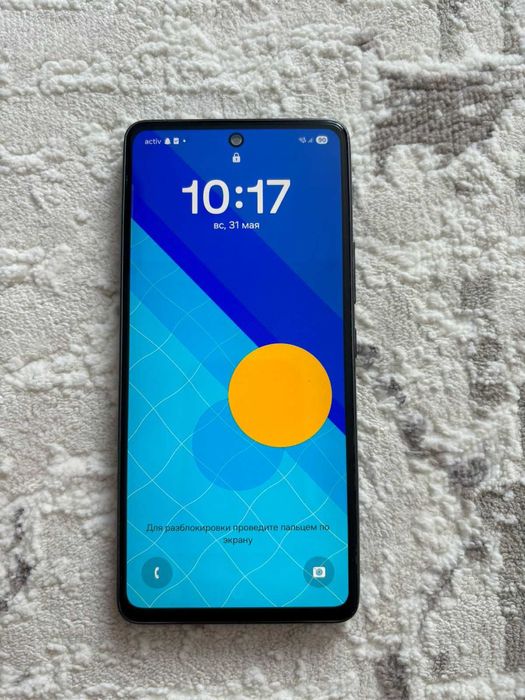 Продается телефон Samsung