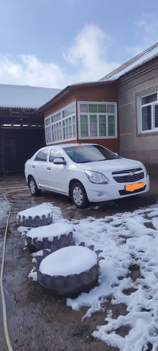 Chevrolet Cobalt sotiladi, yaxshi holatda