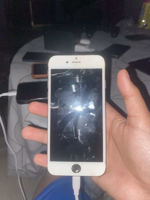 iPhone 6s продам