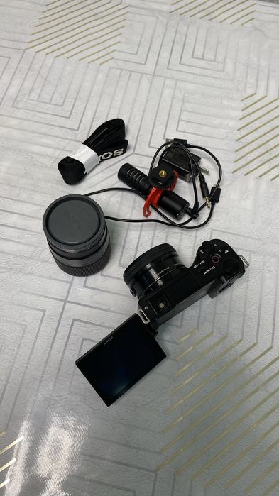 Sony zv-e10, с обьективом sigma 30mm f1.4