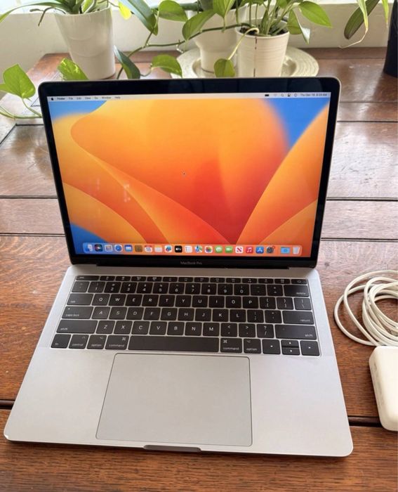 MacBook Pro 15 inch 512 Gb 16 Ram