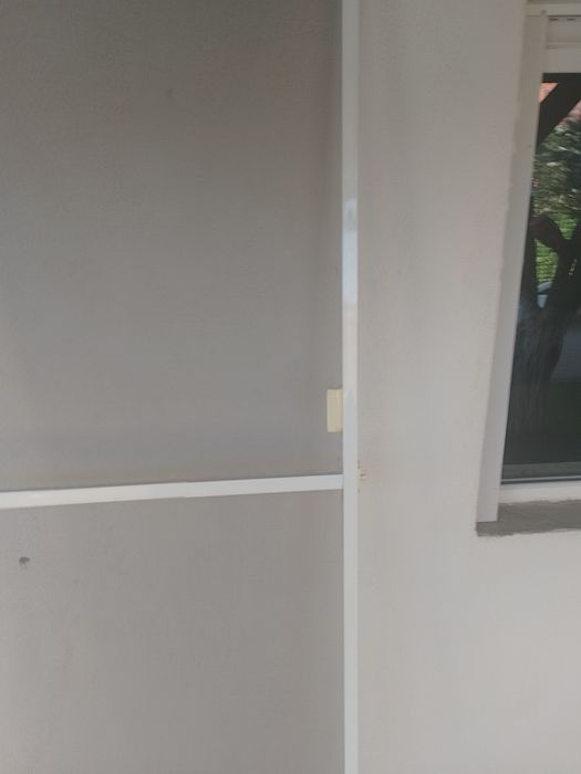 Sită mobilă pt ușe , mobilă nouă