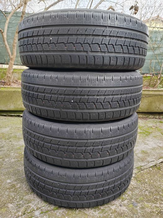 215/60/16 4бр.Nexen Зимни гуми