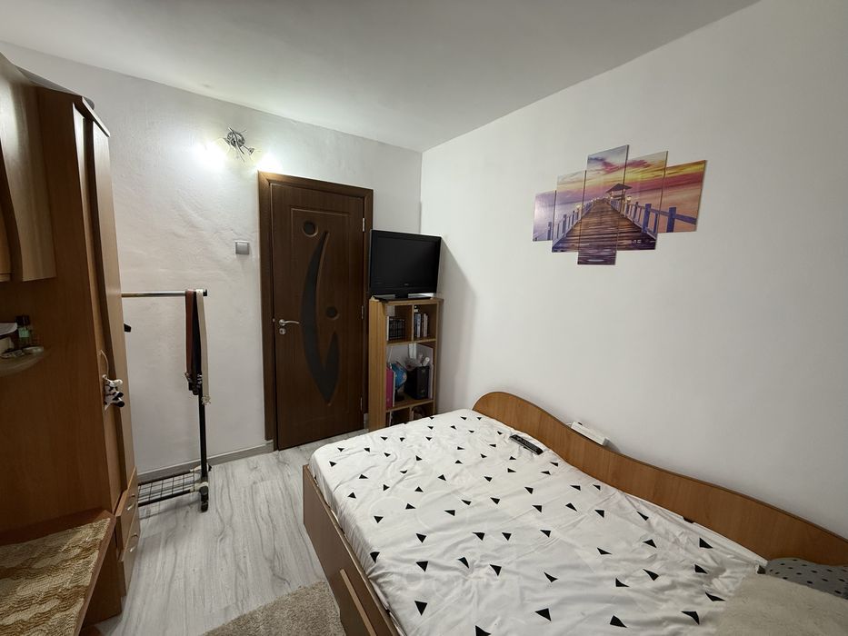Inchiriez Apartament.