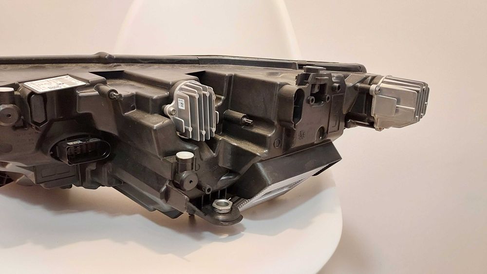 far dreapta skoda octavia 4 LED complet echipat