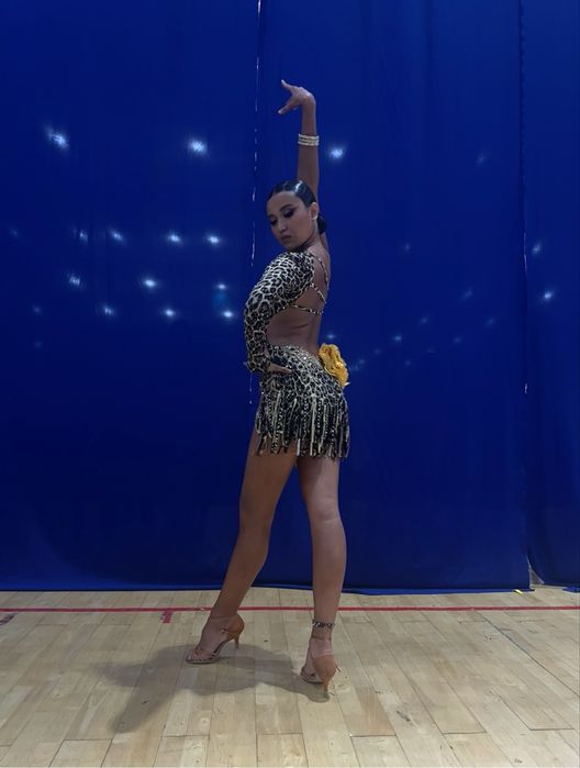 платье для бальных танцев