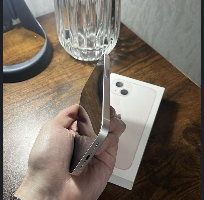 Айфон 13    128 Гб