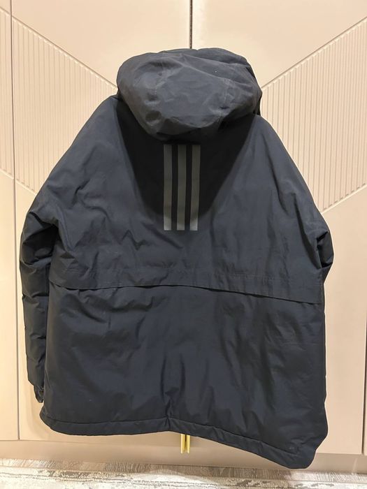 Продается зимняя пуховка Adidas