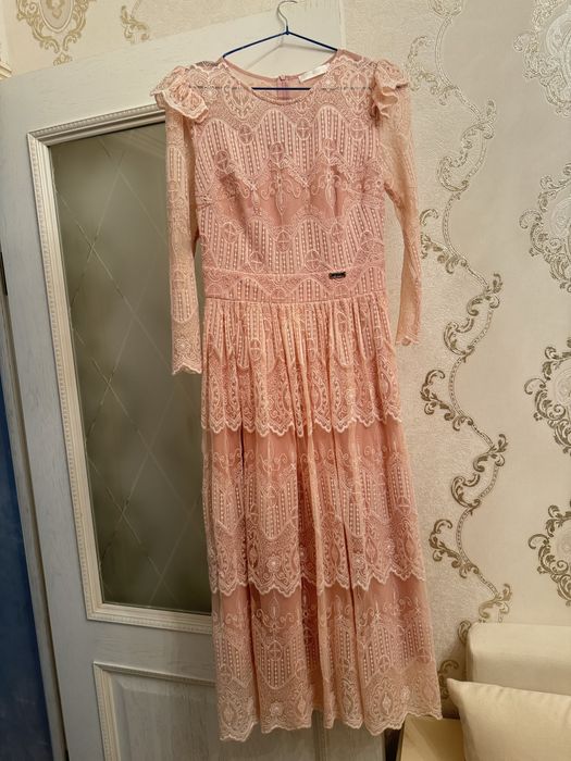 Продам платье розового цвета