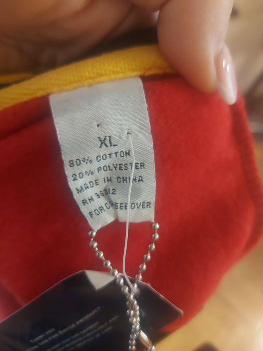 Нов суитшърт за момиче или жена