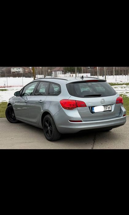 Opel Astra J 2012 1.7 diesel