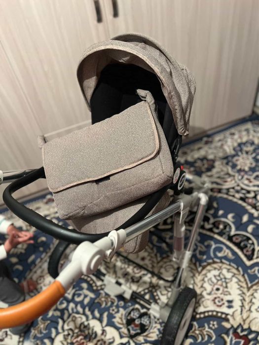 Коляска 3в1 в идеальном состоянии б/у