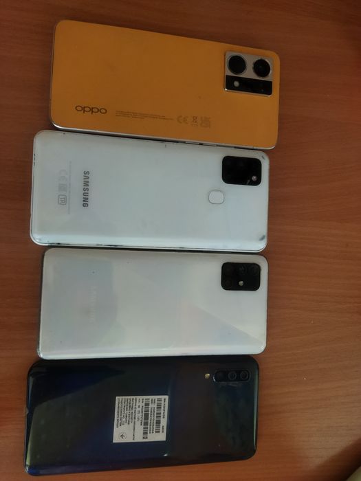 4 телефона продам