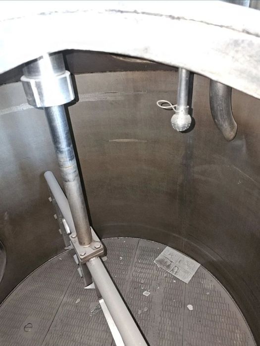 ЁМКОСТЬ бочки из нержавейки.