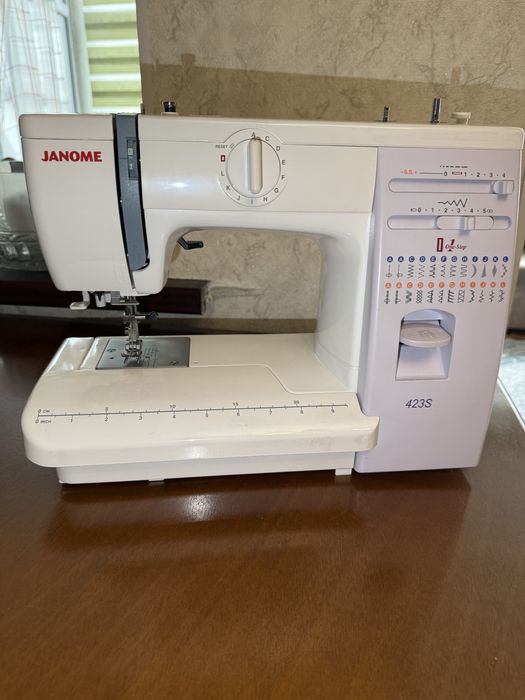 Швейная машина janome 423s