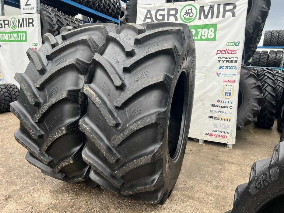 Anvelope de JOHN DEERE 7430 Claas Axion 710/70 R38 garantie