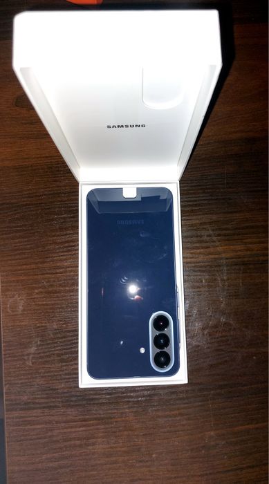 Samsung a57 новый