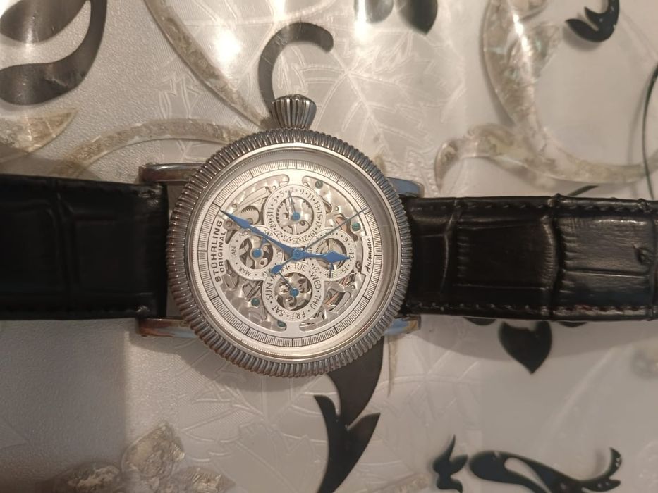 Часы наручные 160.000