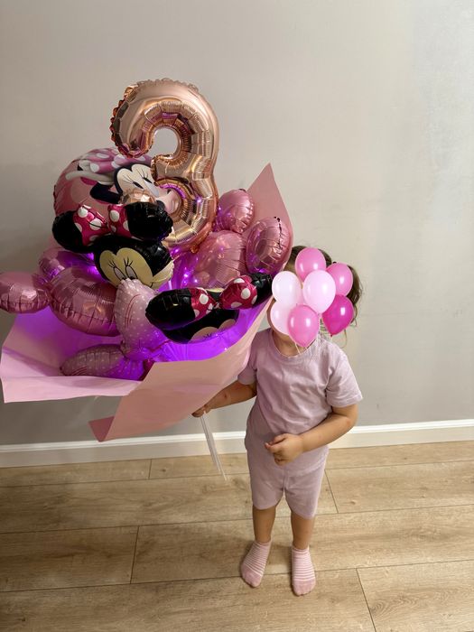 Buchet baloane Minnie Mouse cadou aniversare zi de naștere