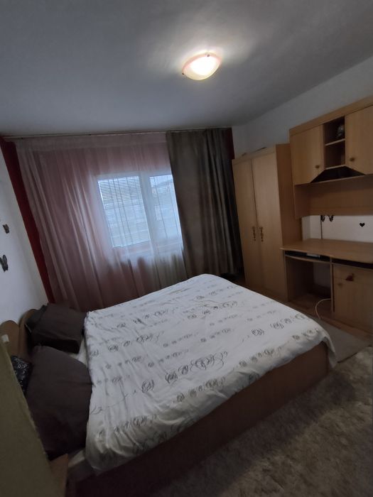 Apartament 3 camere, decomandat, Gavana 3