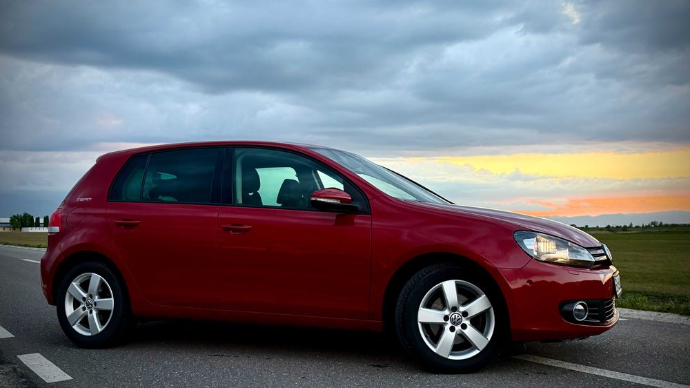 VOLKSWAGEN Golf 2010 — imagine 2