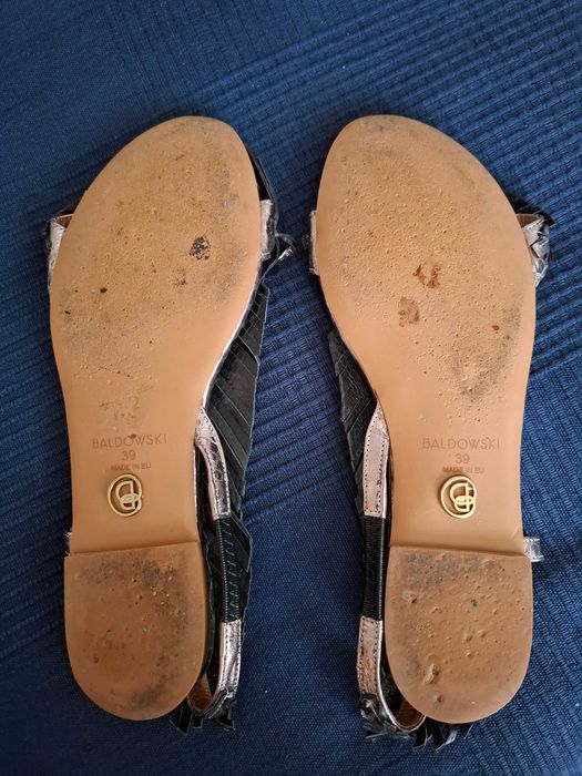 Равни сандали от естествена кожа Baldowski бронз р-р 39