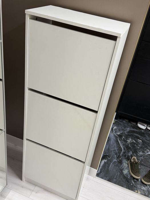 Продам Обувница IKEA