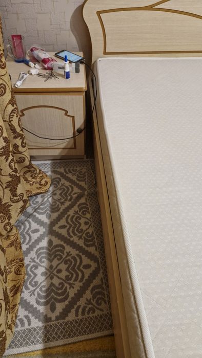 Продам 2х спальню кровать