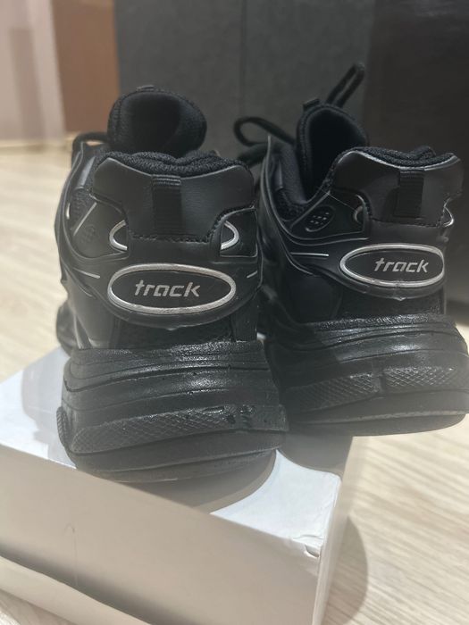 Balenciaga Track