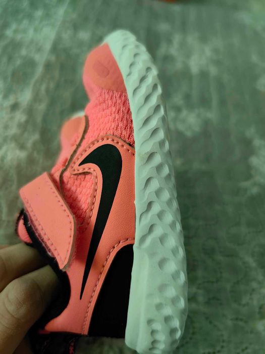 Маратонки Nike, 22 номер