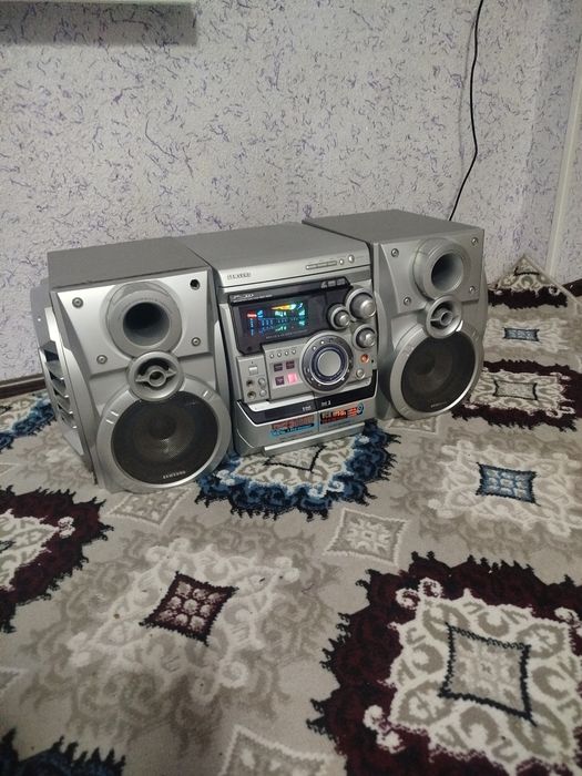 Muzikalni sentr samsung