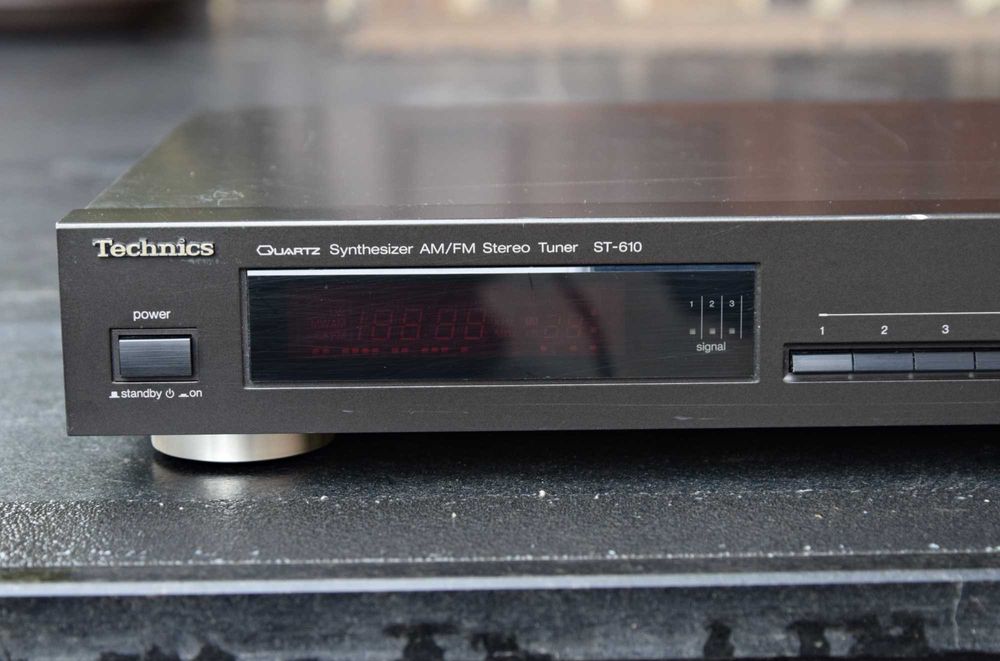 Tuner Technics ST-610, radio