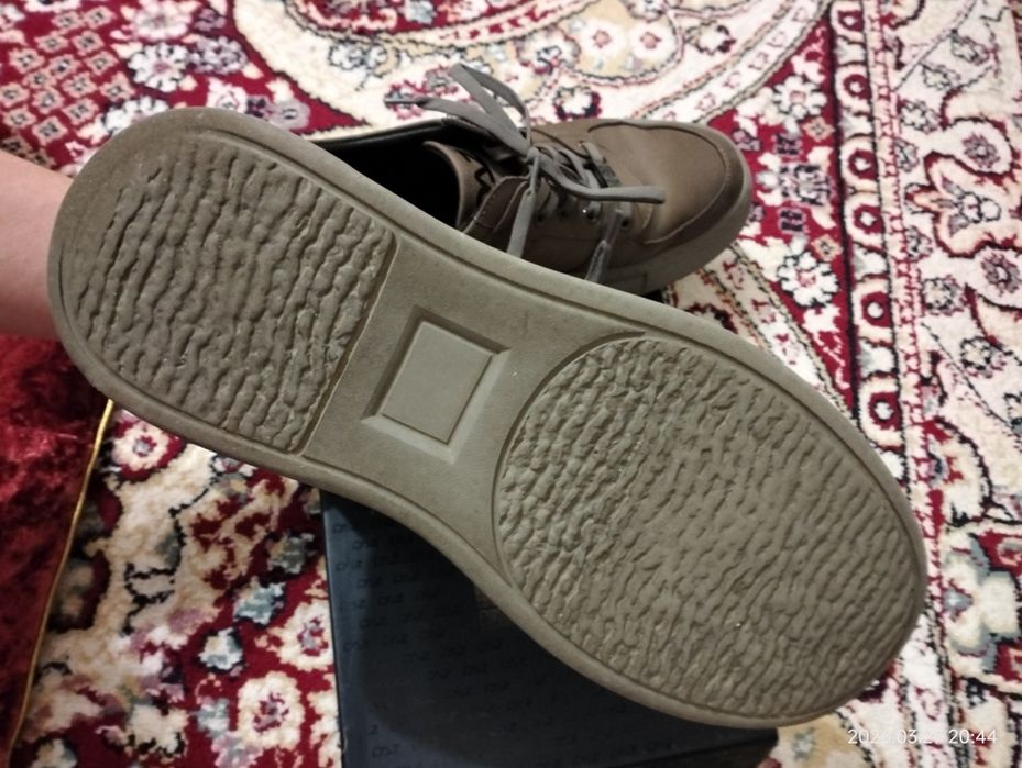 Продам мужские кеды DAZ