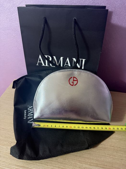 Estee Lauder -нов оригинален козметичен куфар/чанта