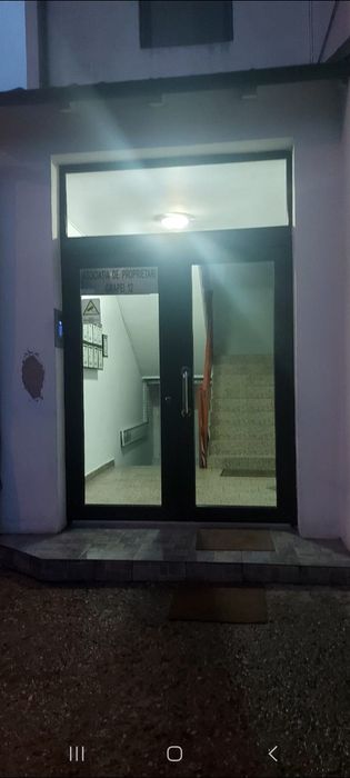 Vând ap două camere decomandat conf 1 toate utilitățile zona Sălaj Demisol 60 Mp — fotografia 2