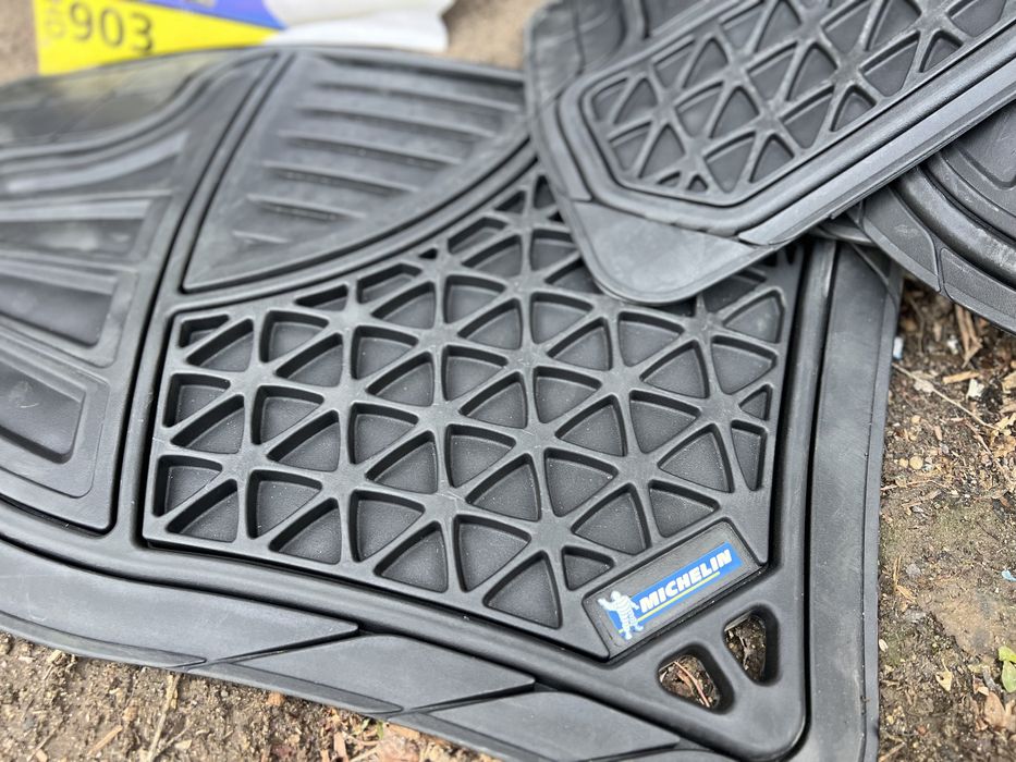 Автомобильные коврики michelin