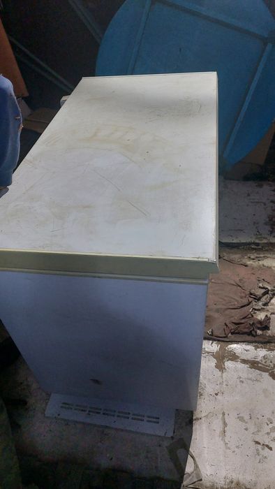Продам морозильник ларь 330л